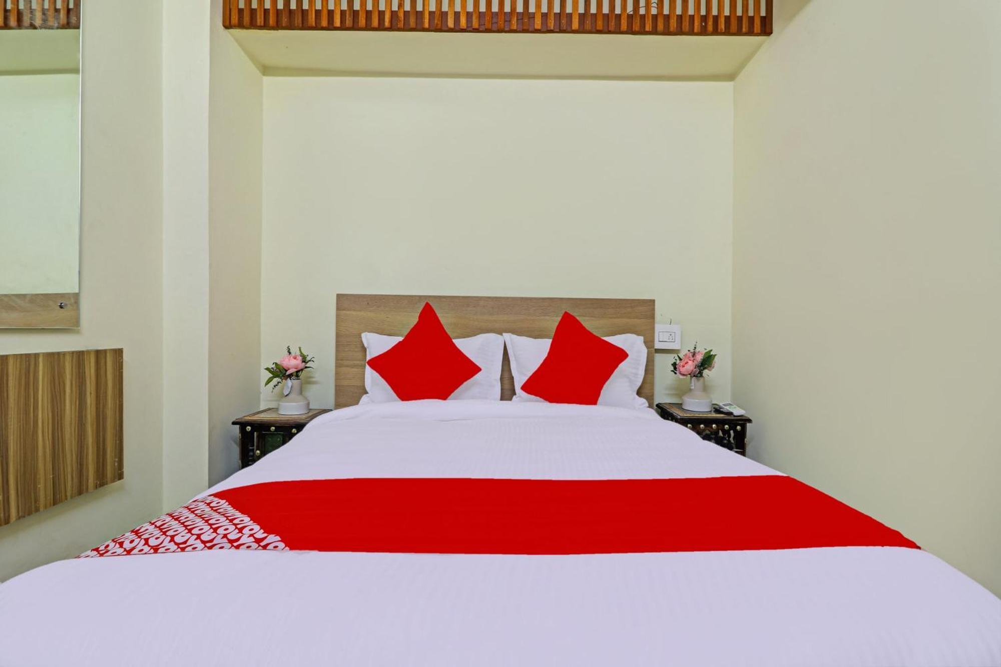 Super Hotel O Dsr Inn Near Nexus Хидерабад Екстериор снимка