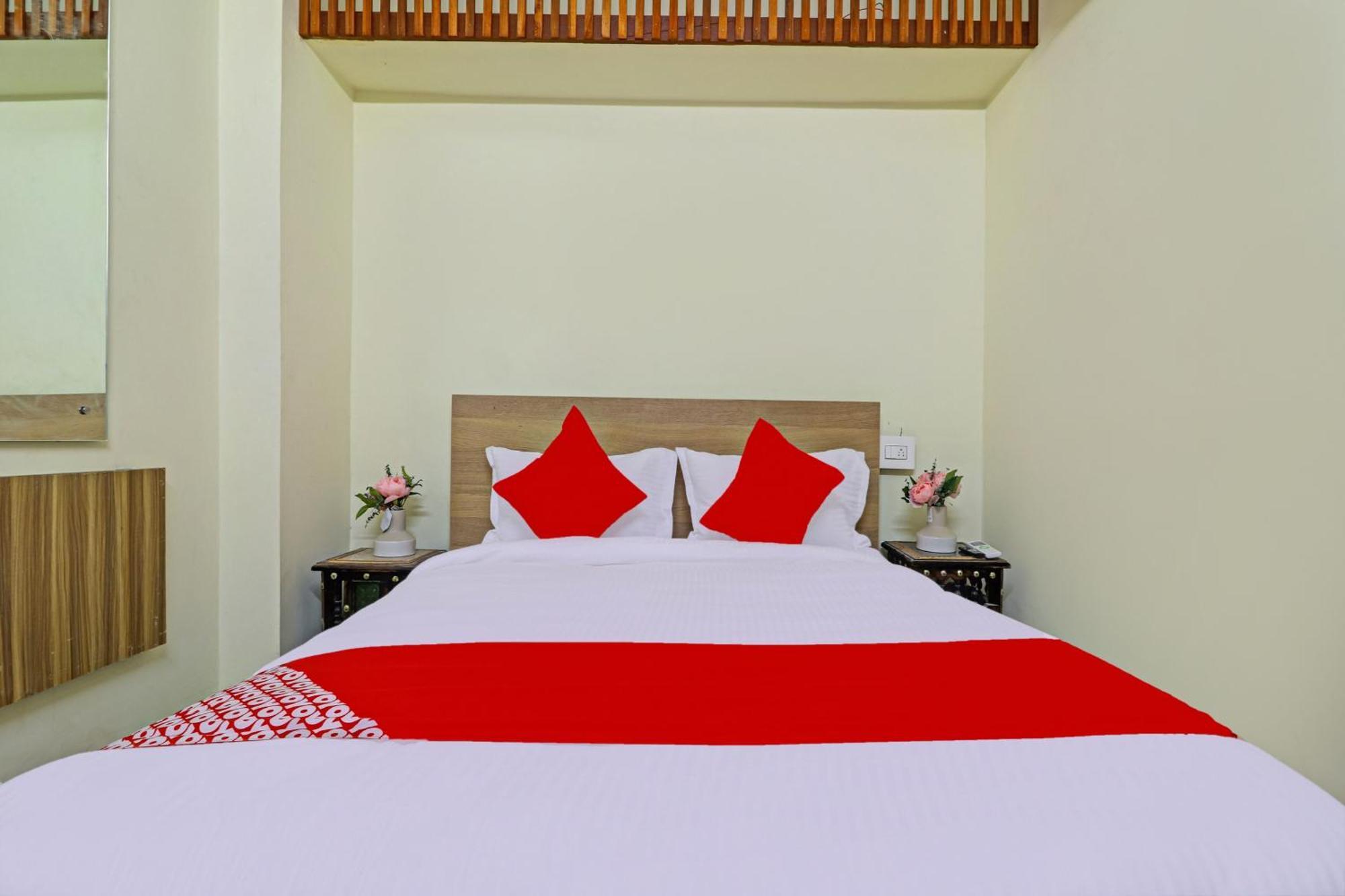 Super Hotel O Dsr Inn Near Nexus Хидерабад Екстериор снимка
